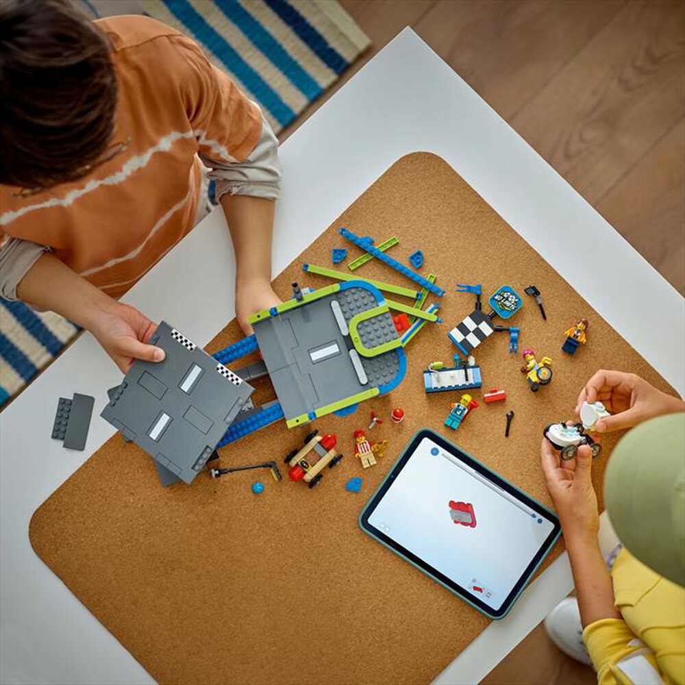 Immagine del prodotto LEGO - CITY Gara sulla pista a rampe 60460