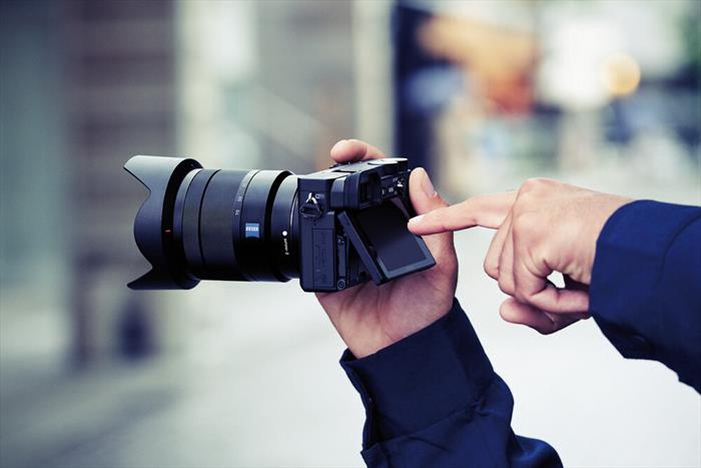 "SONY - ILCE6400LB-Black"