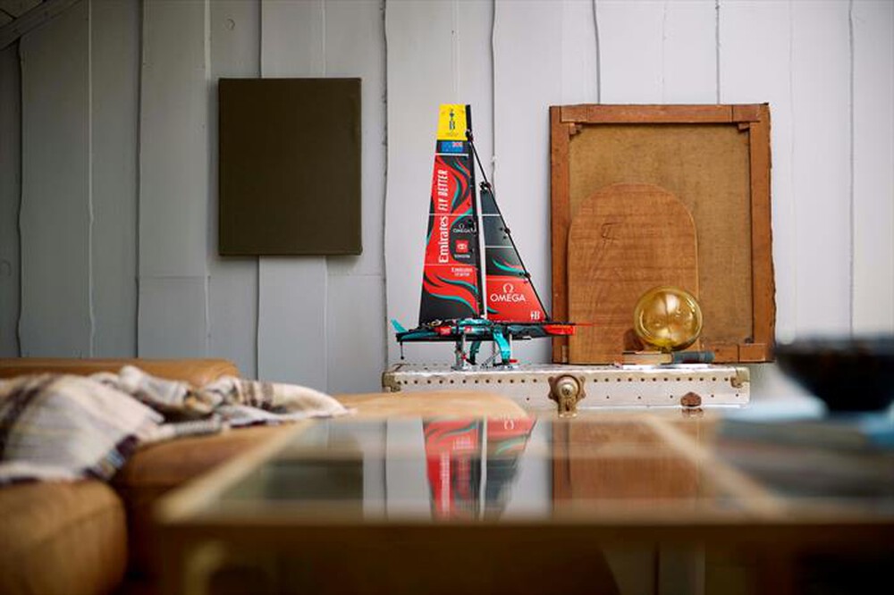 Immagine del prodotto LEGO - TECHNIC Yacht Emirates Team New Zealand AC75 42174