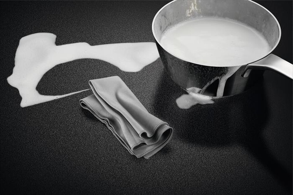 Immagine del prodotto AEG - Piano cottura elettrico TI84IB30IZ 77 cm-Nero