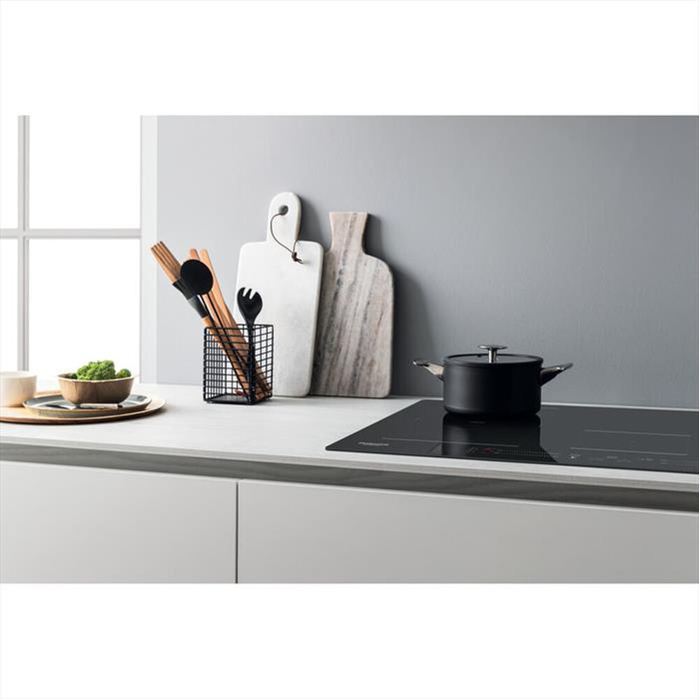 "HOTPOINT ARISTON - Piano induzione HS 1677C NE 77 cm-Nero"