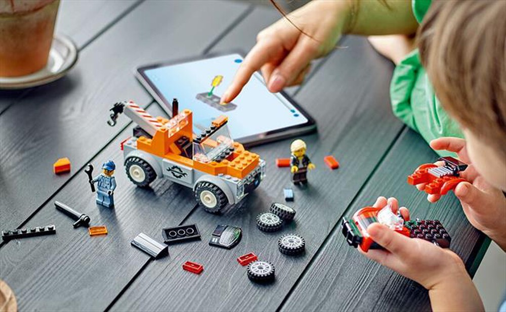 Immagine del prodotto LEGO - CITY Autogrù e officina auto sportive 60435