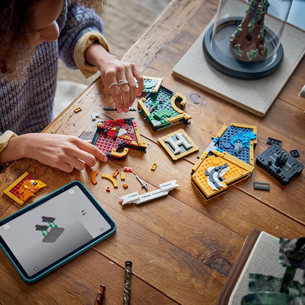 Immagine del prodotto LEGO - HARRY POTTER Stemma della Casa di Hogwarts - 76462