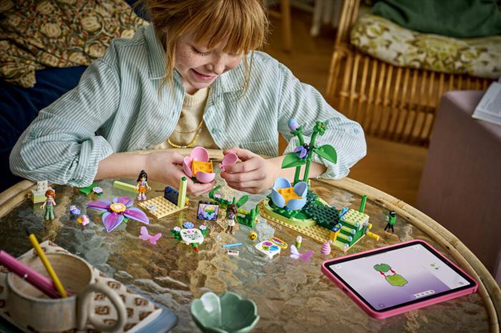 Immagine del prodotto LEGO - FRIENDS Giostra delle tazze da t&egrave; floreali - 42702