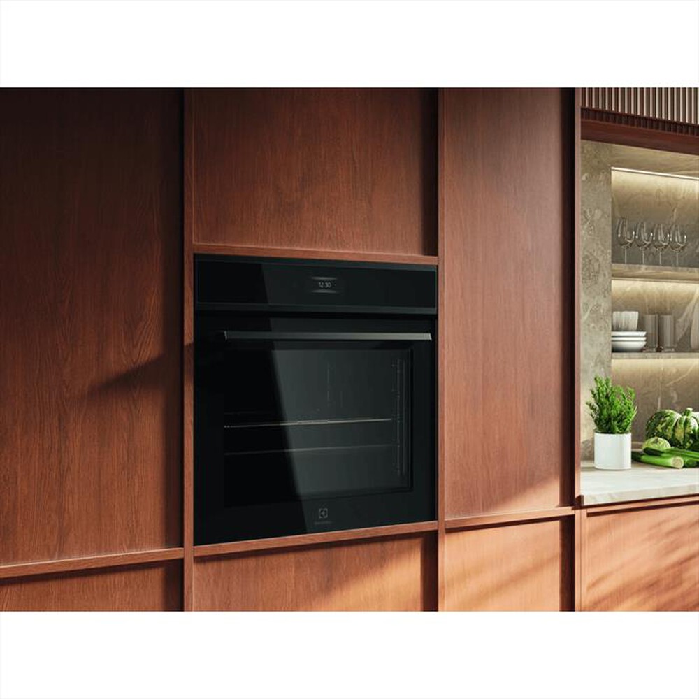 Immagine del prodotto ELECTROLUX - Forno incasso elettrico EOX8P08WH Classe A++-Nero