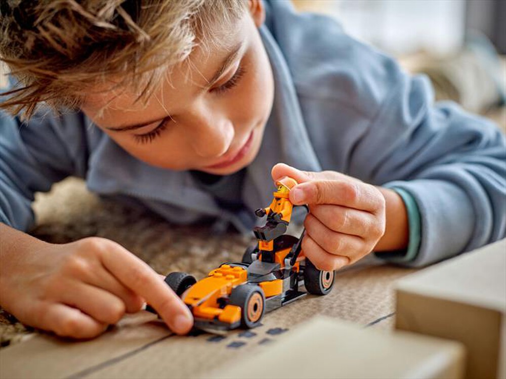 Immagine del prodotto LEGO - CITY FORMULA 1 Pilota e monoposto McLaren F1 60442