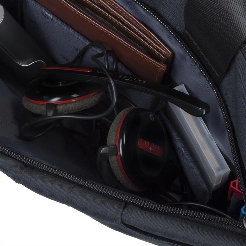 "RIVACASE - 8335 BORSA PER NOTEBOOK DA 15,6\"-Nero"