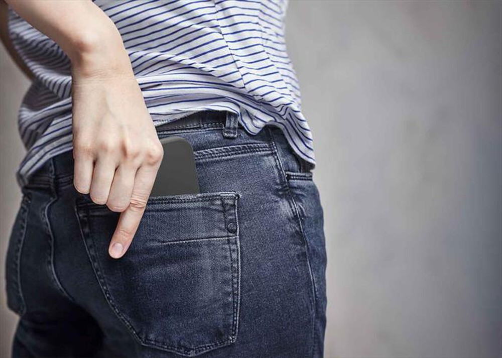 Immagine del prodotto CELLULARLINE - Cover case SENSATION per iPhone 16 Pro-Black