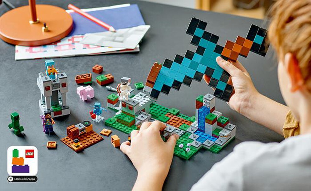 Immagine del prodotto LEGO - MINECRAFT L&rsquo;avamposto della spada - 21244