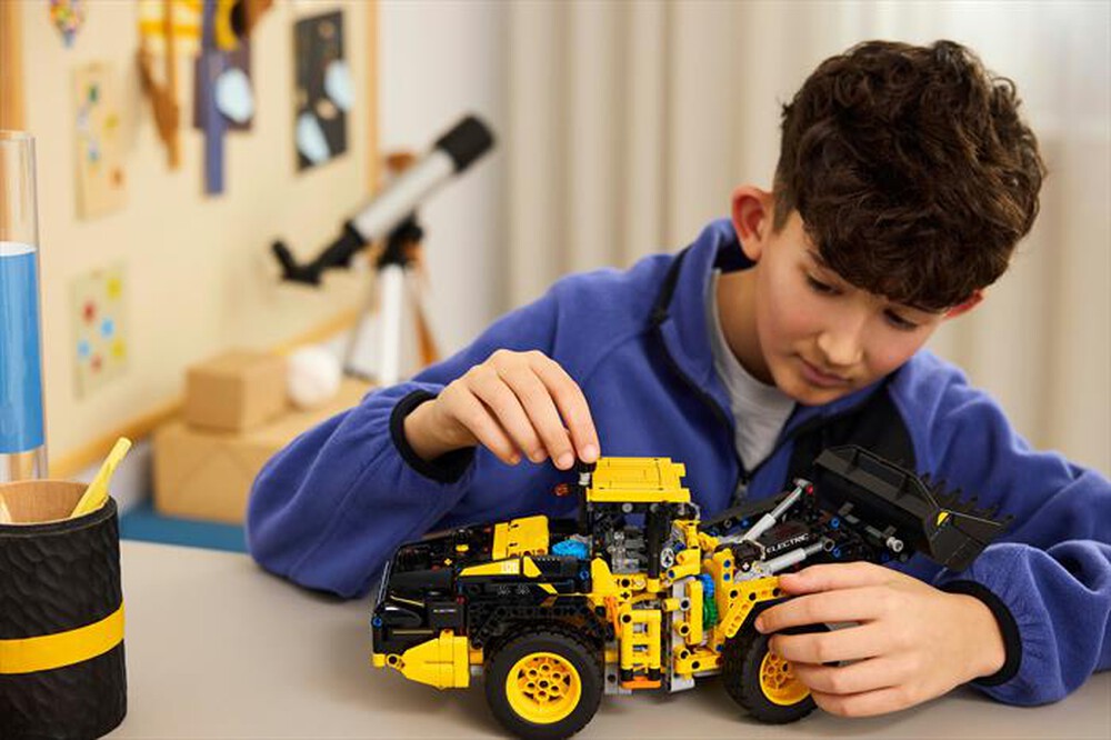 "LEGO - PALA GOMMATA VOLVO L120 ELECTRIC-,"