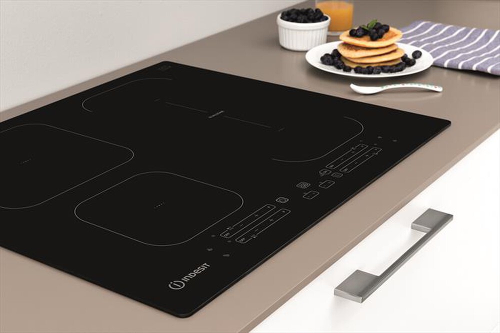 "INDESIT - Piano cottura induzione IB 65B60 NE 59 cm-Nero"