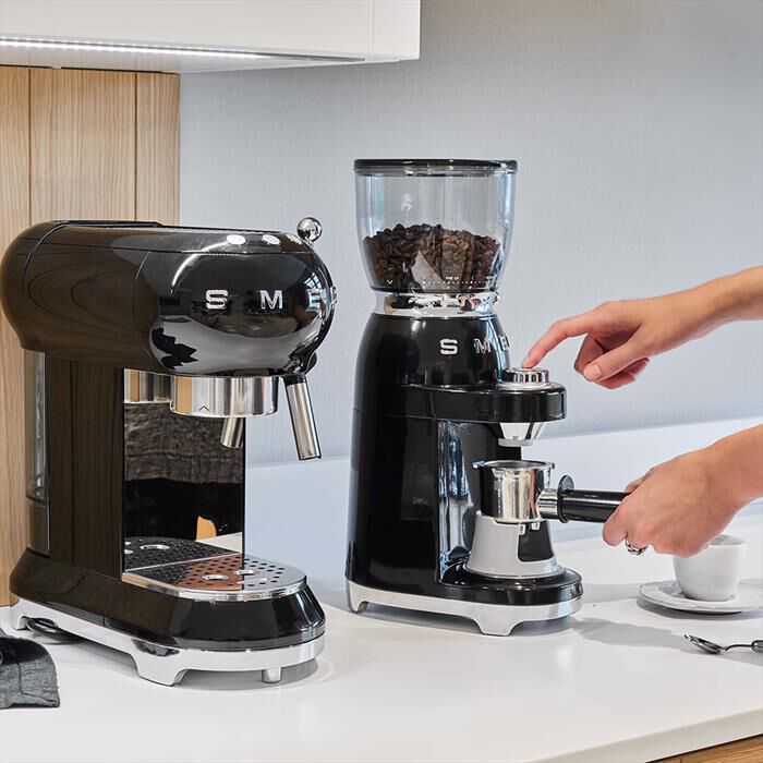 Macchina Caffè Espresso Smeg ECF01BLEU - Manuale, Cappuccino System, Thermoblock, 1350W, Nero - Foto 4