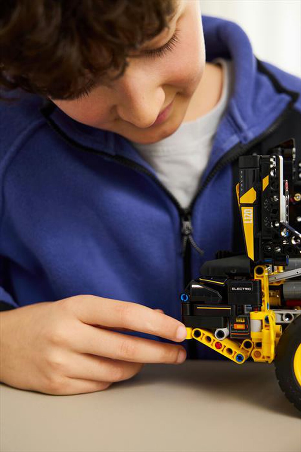 "LEGO - PALA GOMMATA VOLVO L120 ELECTRIC-,"