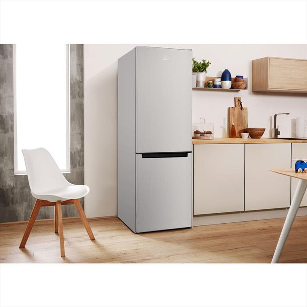 "INDESIT - Frigorifero combinato XIT8 T2E X Classe E-Optic Inox"