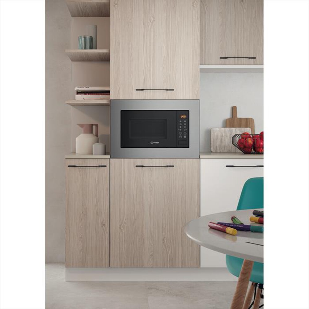 "INDESIT - MWI 120 GX MICROWAVE ID"