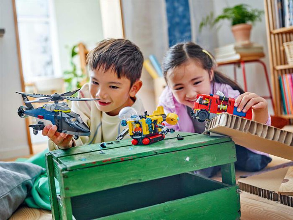 Immagine del prodotto LEGO - CITY Elicottero, autopompa e sottomarino 60462