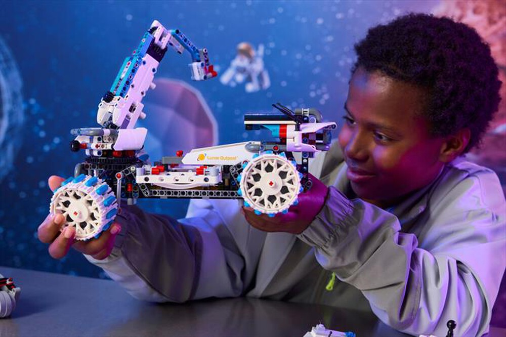 Immagine del prodotto LEGO - 42211 VEICOLO SPAZIALE ROVER LUNARE LUNAR OUTPOST-,