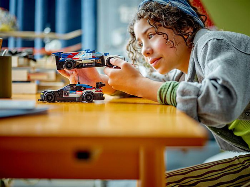 Immagine del prodotto LEGO - SPEED BMW M4 GT3 e BMW M Hybrid V8 76922