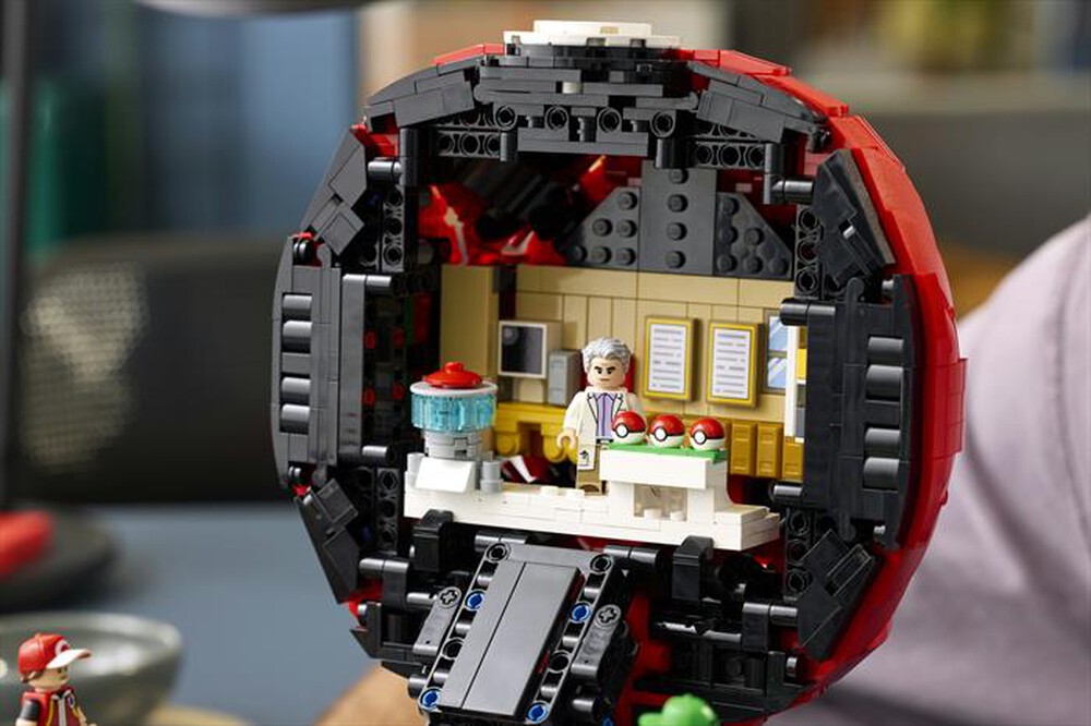Immagine del prodotto LEGO - POKEMON Momenti Allenatore iconici Pok&eacute; Ball-72154