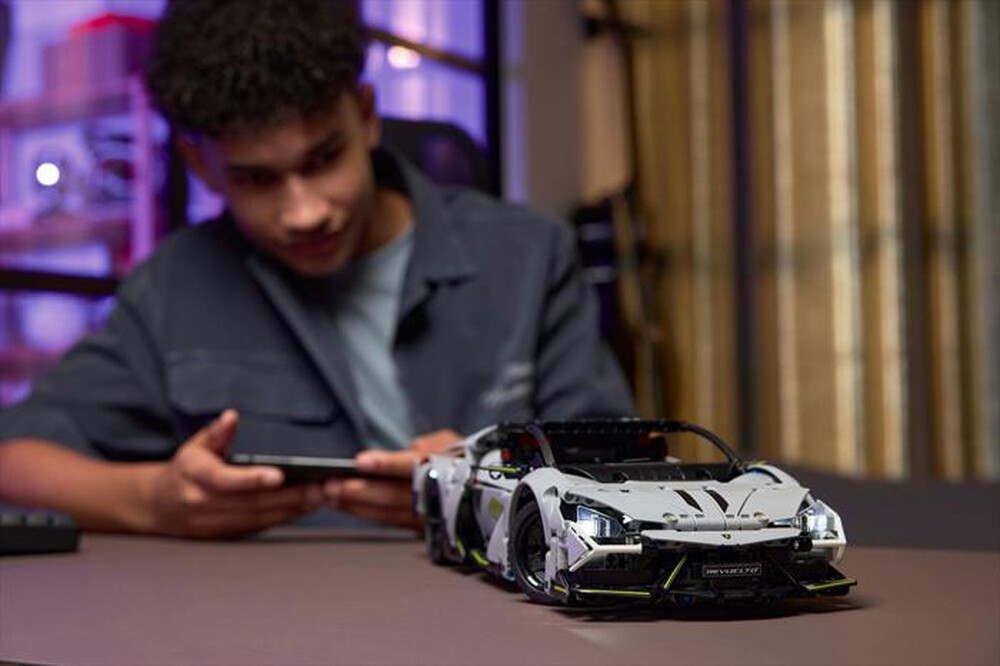 Immagine del prodotto LEGO - TECHNIC SuperSports Car Lamborghini Revuelto 42214