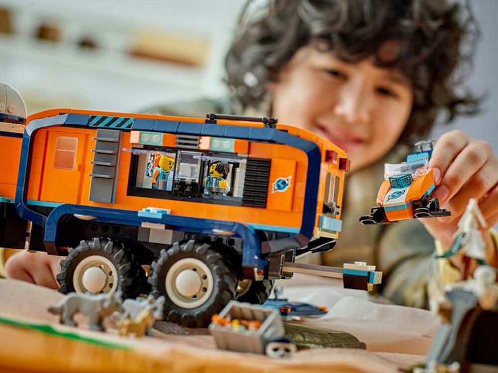 "LEGO - GRANDE CAMION ARTICO CON LABORATORIO-,"