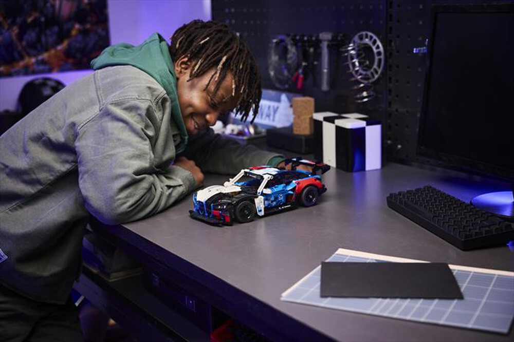 Immagine del prodotto LEGO - TECHNIC Auto da corsa BMW M4 GT3 EVO - 42226
