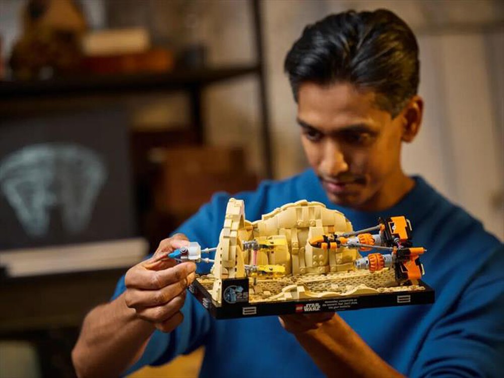 "LEGO - Diorama Gara degli sgusci su Mos Espa - 75380-Multicolore"