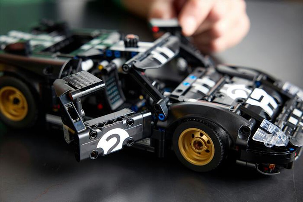 Immagine del prodotto LEGO - TECHNIC Auto da corsa Ford GT40 MKII 1966 - 42223