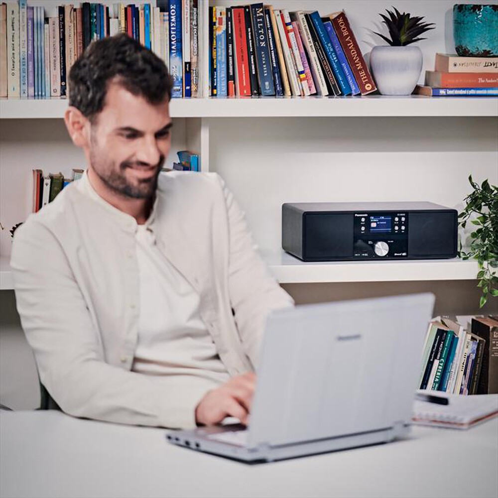 Immagine del prodotto PANASONIC - Sistema Micro Hi-Fi DAB+, CD, Bluetooth, SC-DM202-nero