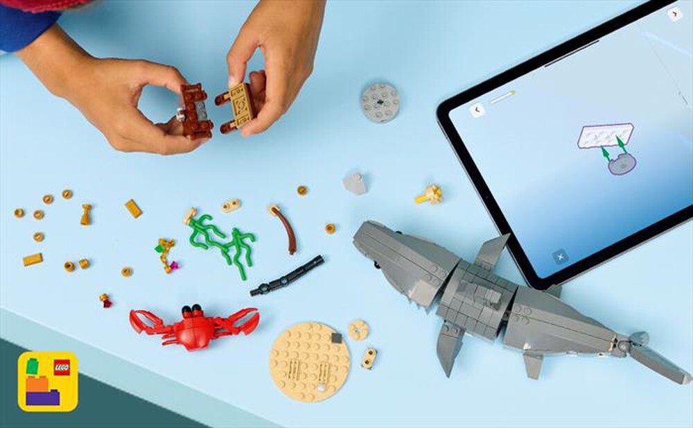 Immagine del prodotto LEGO - CREATOR 3IN1 Squalo con scrigno del tesoro - 31381