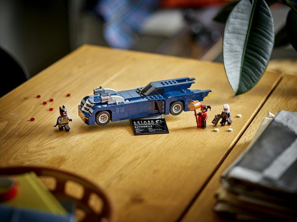 Immagine del prodotto LEGO - Batman: Batmobile Classic TV Series - 76328