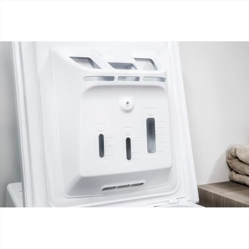 Immagine del prodotto HOTPOINT ARISTON - Lavatrice WMTG 626BS IT 6 Kg Classe A