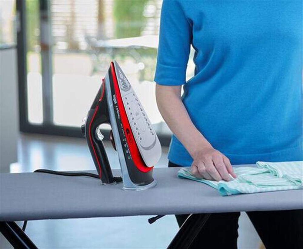 Immagine del prodotto BRAUN - Ferro a vapore TexStyle 5 SI5057RD-Rosso nero