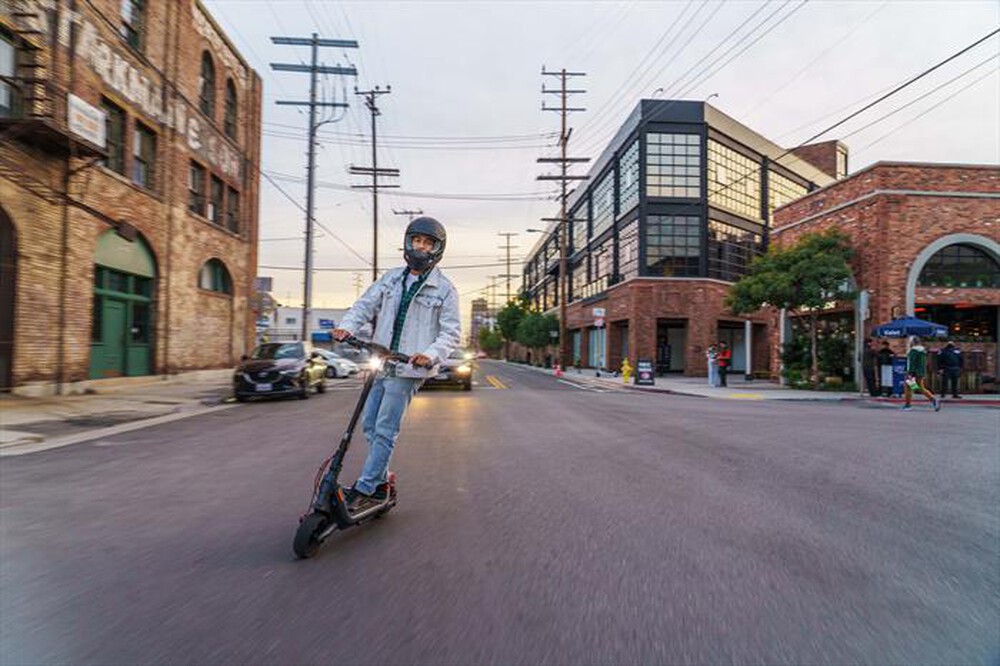 "SEGWAY - KickScooter P100SE-Black"