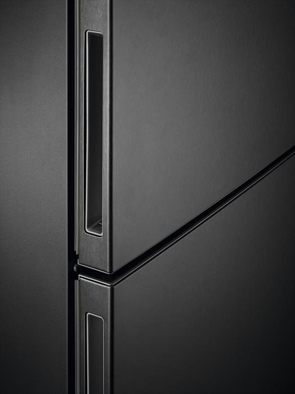 Immagine del prodotto AEG - Frigorifero combinato RCB736D5MB Classe D-Nero