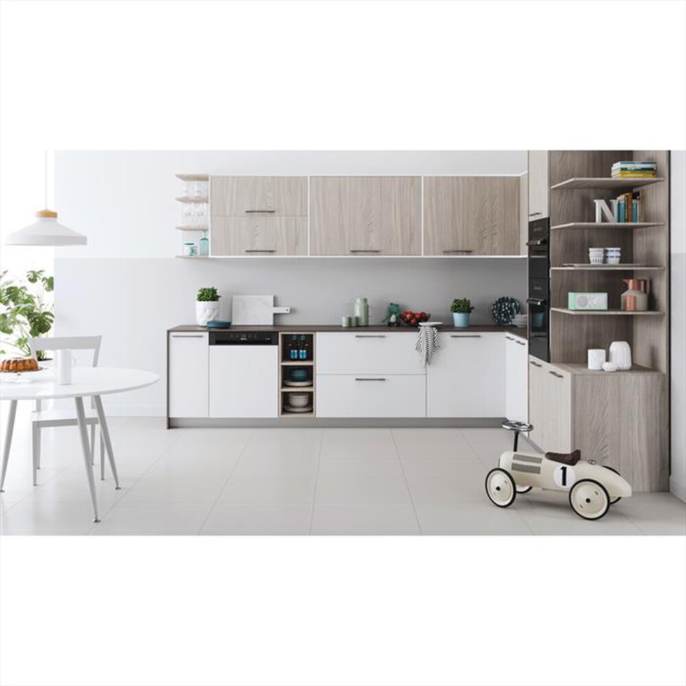 "INDESIT - Lavastoviglie incasso DBE 2B19 A B Classe F"