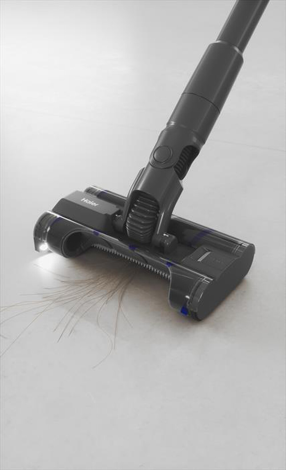 Immagine del prodotto HAIER - Scopa elettrica senza sacco 0,85lt HCVM510PX 011-Nero/Bronzo