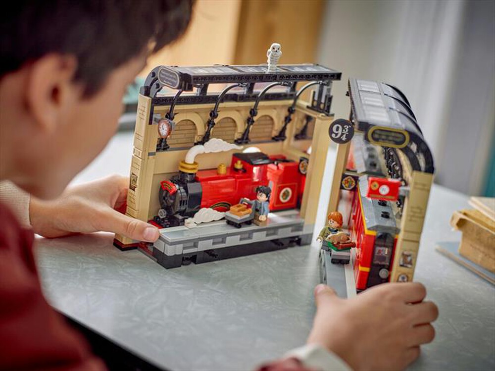 Immagine del prodotto LEGO - HARRY POTTER Book Nook Espresso per Hogwarts 76450