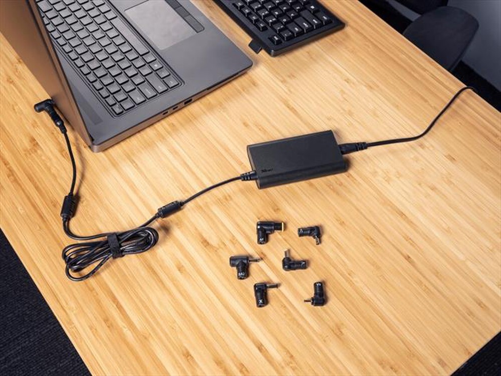 "TRUST - SIMO SLIM 70WATT LAPTOP CHARGER-Black"