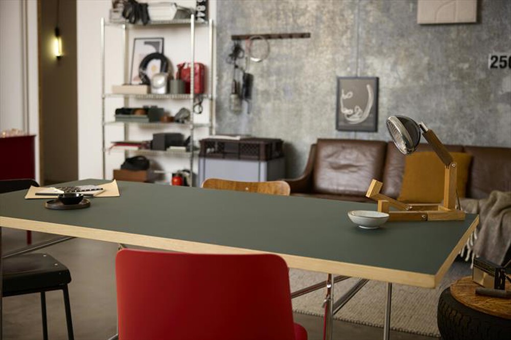 Immagine del prodotto LEGO - ICONS Ferrari F2004 e Michael Schumacher - 11375