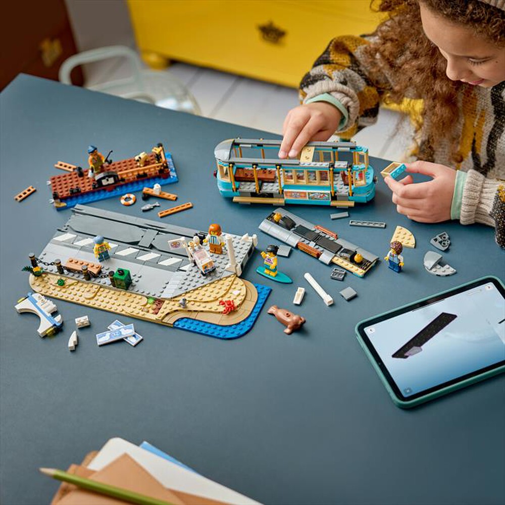 Immagine del prodotto LEGO - CITY Tram classico della spiaggia - 60506