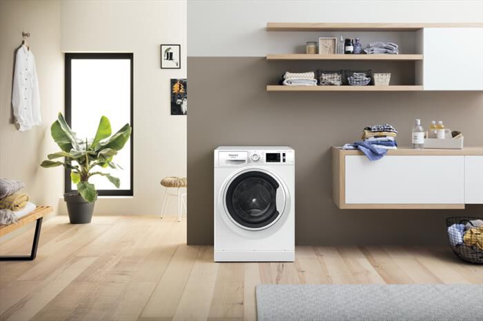 HOTPOINT ARISTON - Lavatrice EU NR429G WW IT 9 Kg Classe C | Euronics