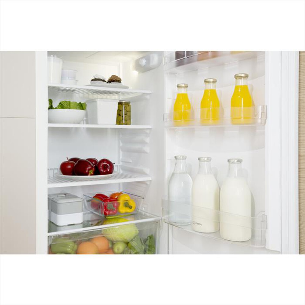 "INDESIT - Frigorifero incasso B 18 A1 D/I  277lt"
