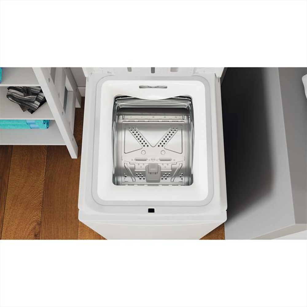 "INDESIT - Lavatrice BTW L50300 IT/N 5 Kg Classe D"