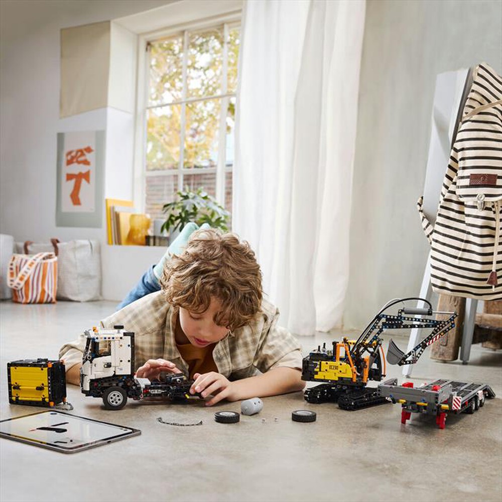 Immagine del prodotto LEGO - TECHNIC Autocarro Volvo Escavatore elettrico 42175