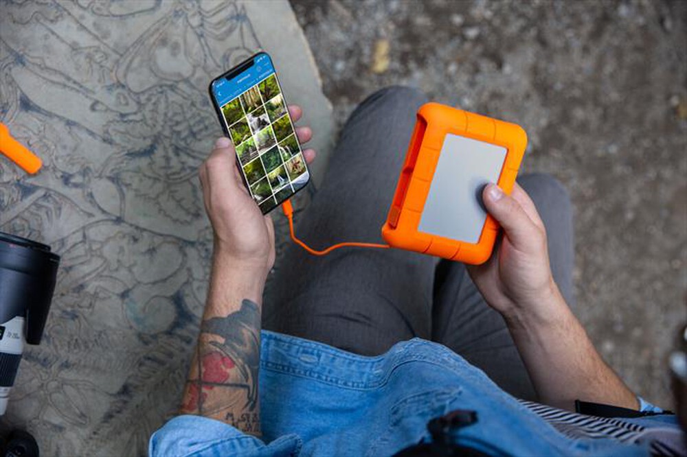 "LACIE - 1TB RUGGED BOSS SSD"
