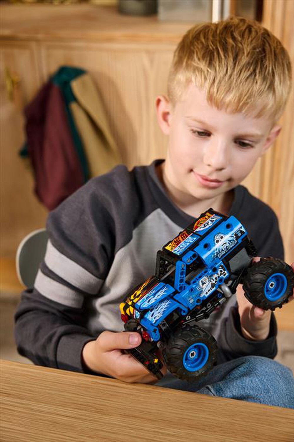 Immagine del prodotto LEGO - TECHNIC Monster Jam Grave Digger Fuoco e - 42219