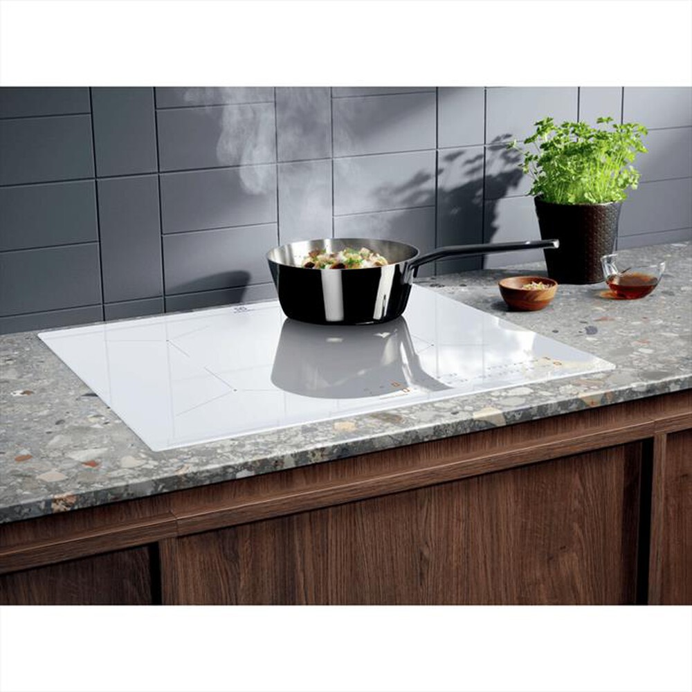 Immagine del prodotto ELECTROLUX - Piano cottura induzione LIL61443BW-Bianco