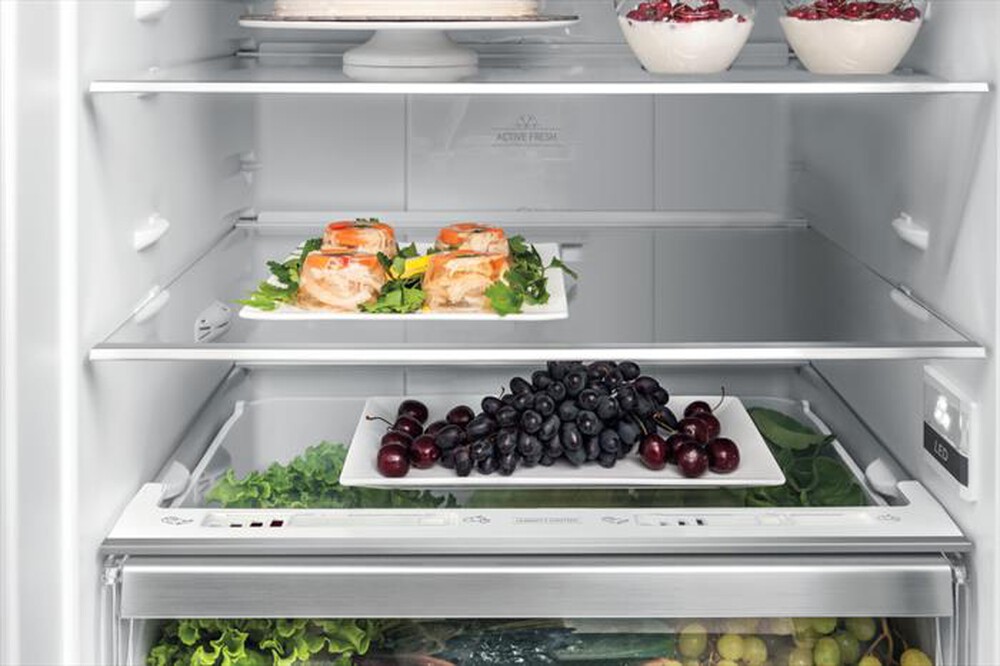 "HOTPOINT ARISTON - Frigorifero combinato HA70BI 52 X Classe E"