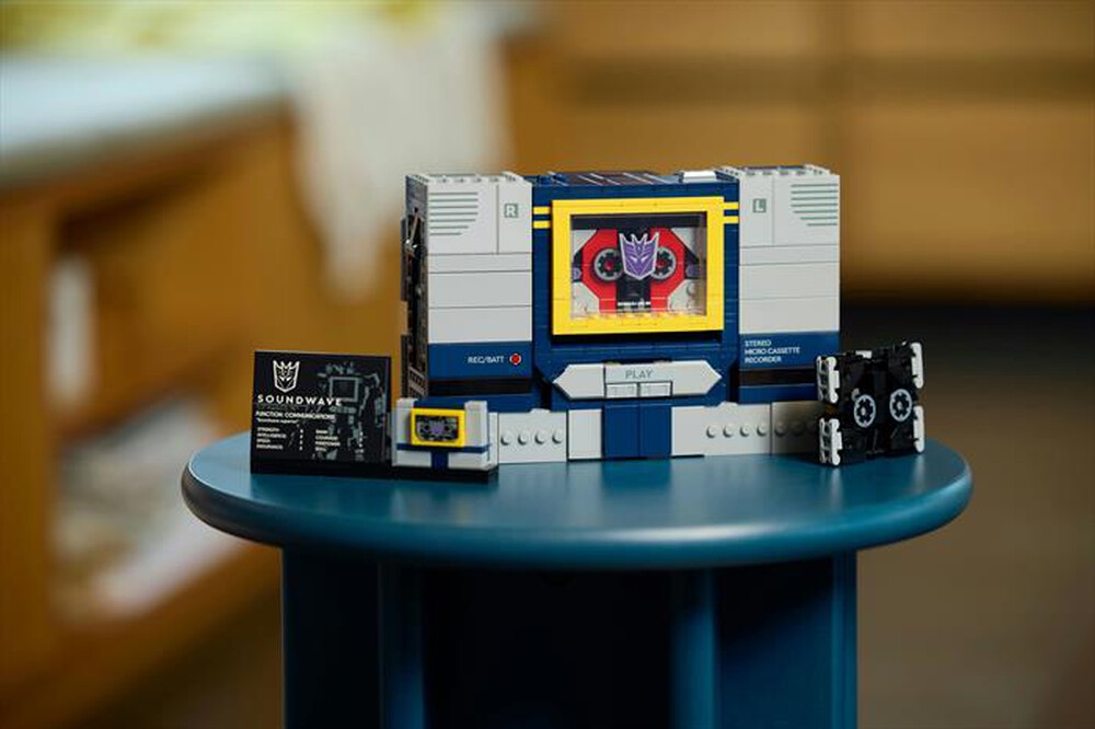 Immagine del prodotto LEGO - ICONS Transformers: Soundwave 10358